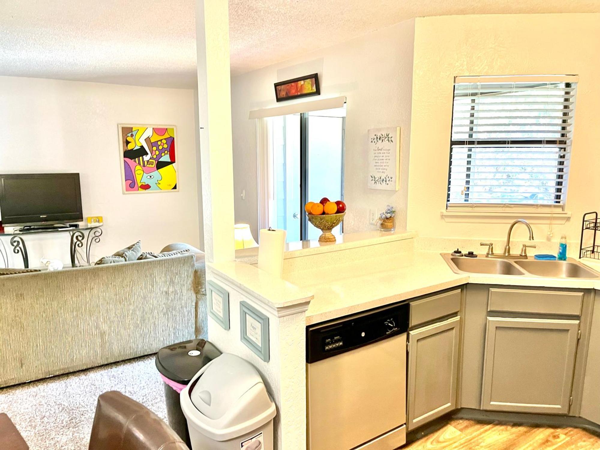 Daytona 2 Bed Apartment 10 Minutes To Beach With Balcony Port Orange Exterior foto